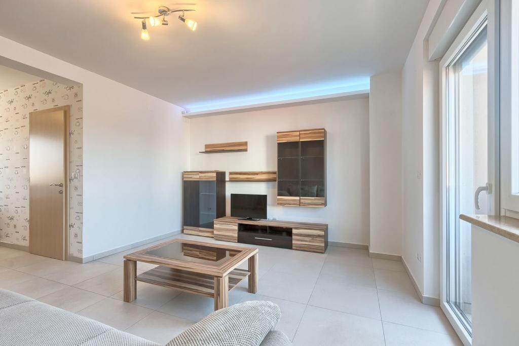 Lovely Fazana Apartments 400M From The Sea Eksteriør bilde