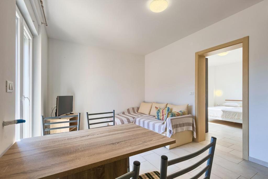 Lovely Fazana Apartments 400M From The Sea Eksteriør bilde